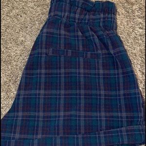 Size 4 American Eagle Plaid shorts